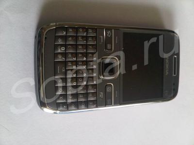   Nokia E72  